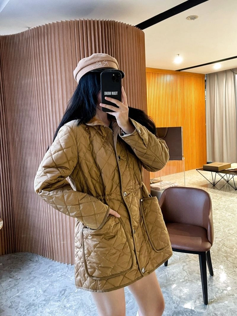 HighQuality Burberry Outwear 103766