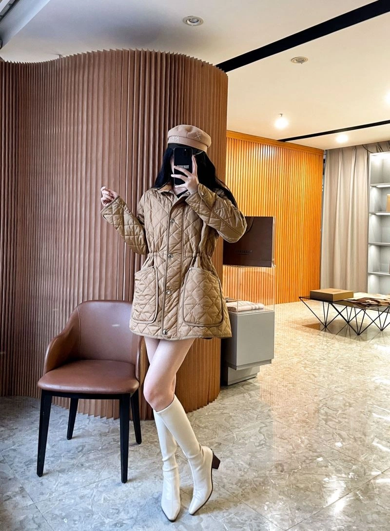 HighQuality Burberry Outwear 103766