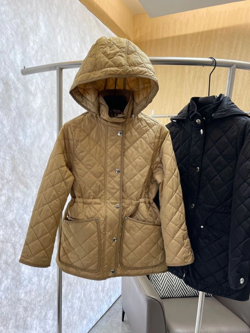 Functional Burberry Outwear 103755