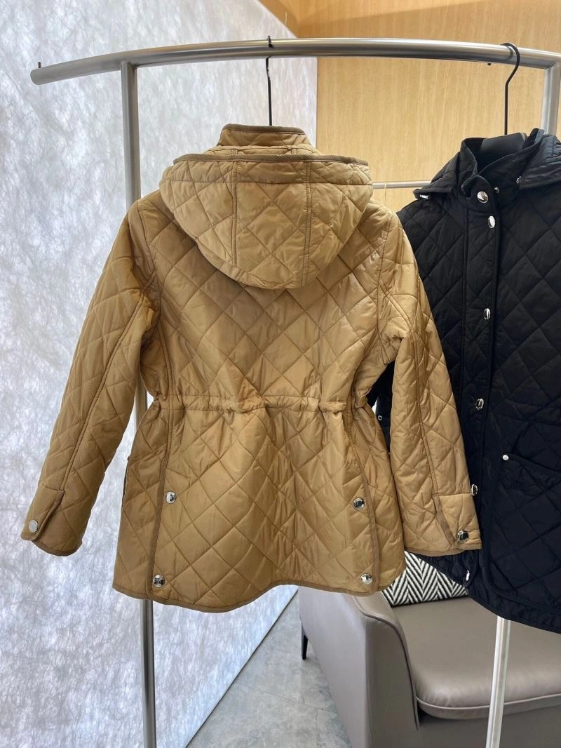 Functional Burberry Outwear 103755