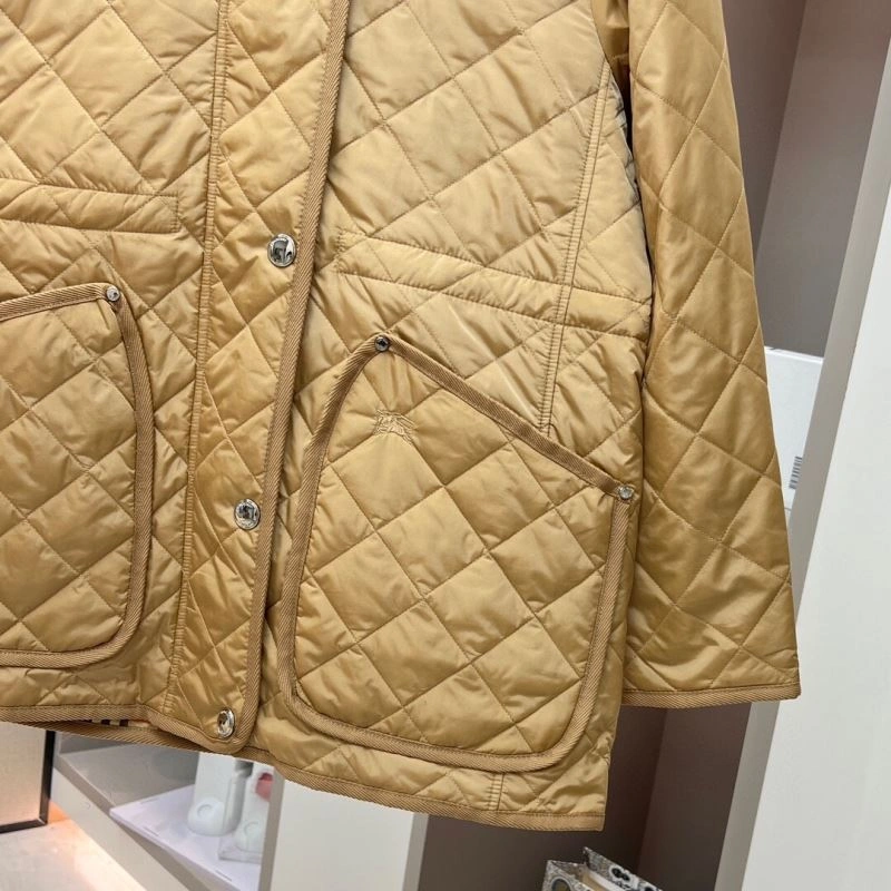 Functional Burberry Outwear 103755