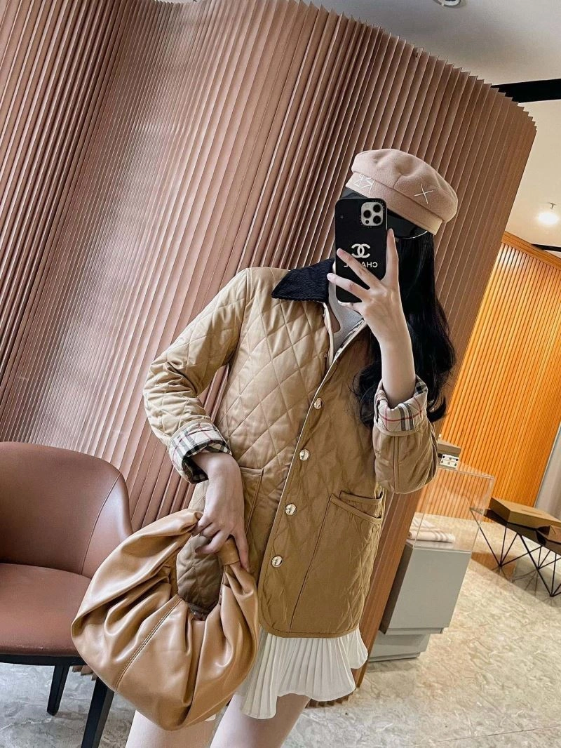 Burberry Outwear OdorResistant 103784