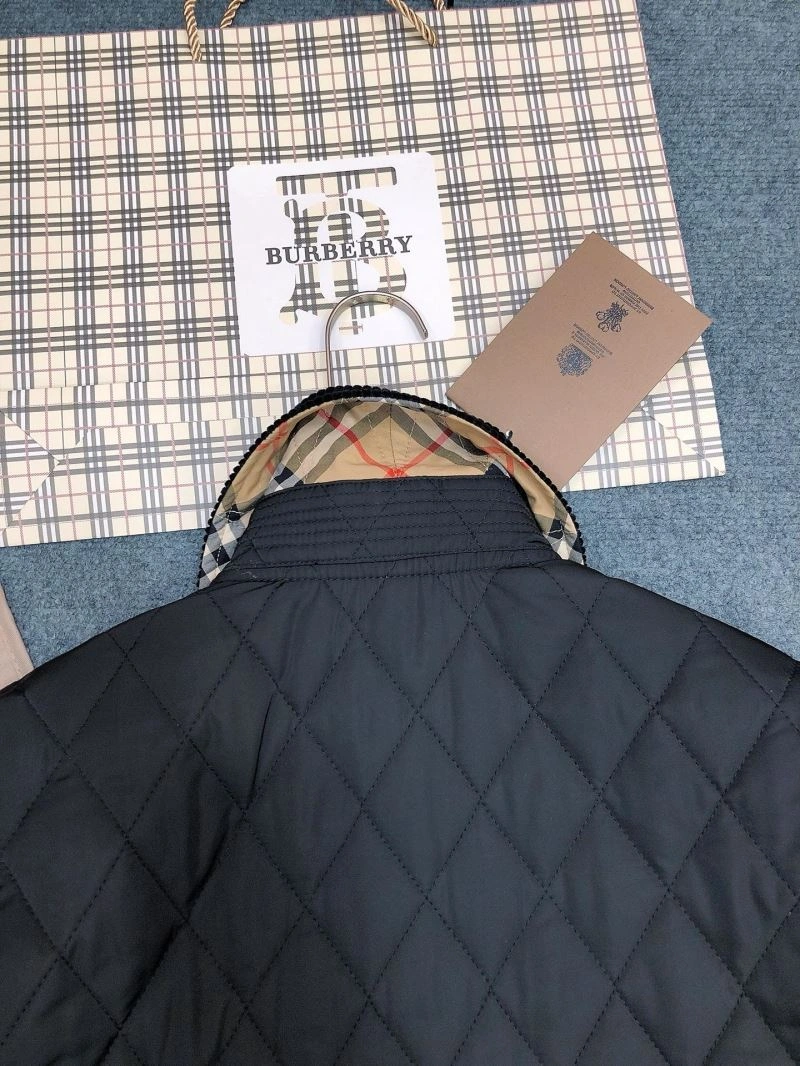 Burberry Outwear Durable 103745