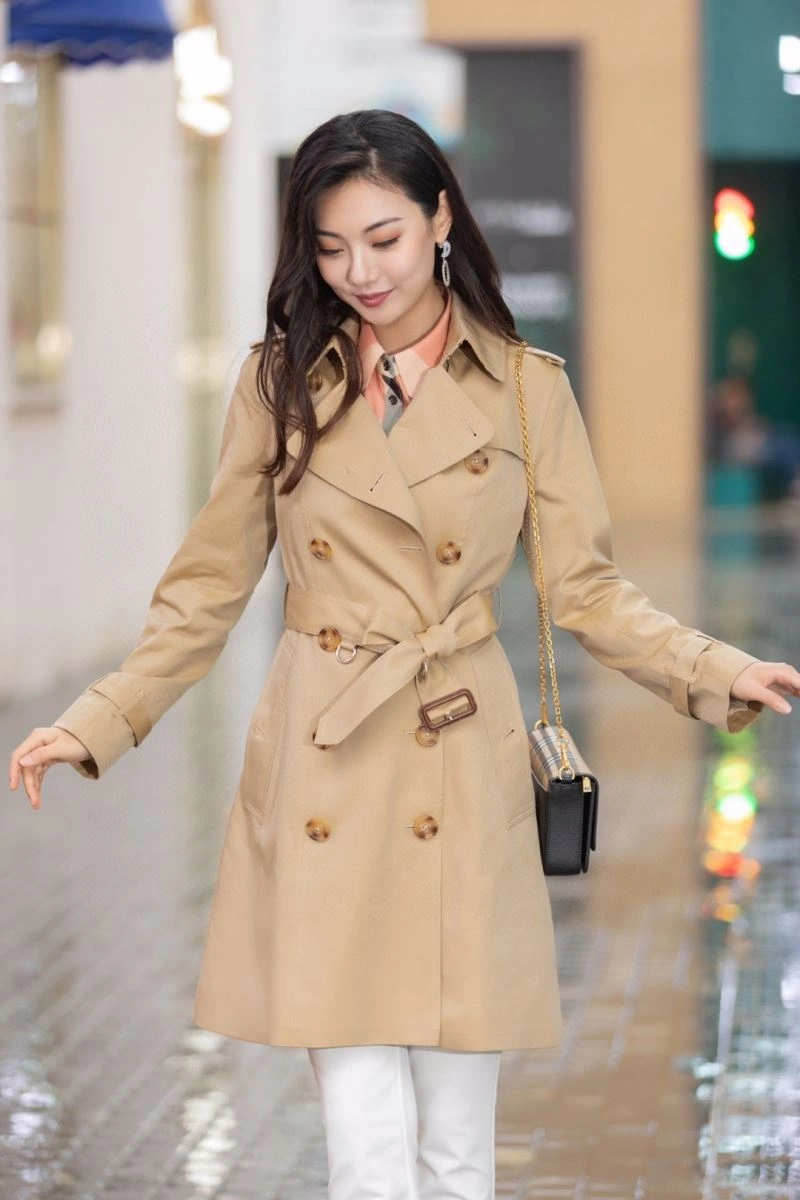 Seasonal Burberry Outwear 103729
