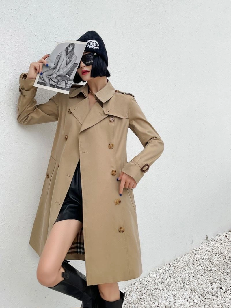 Effortless Burberry Outwear 103735
