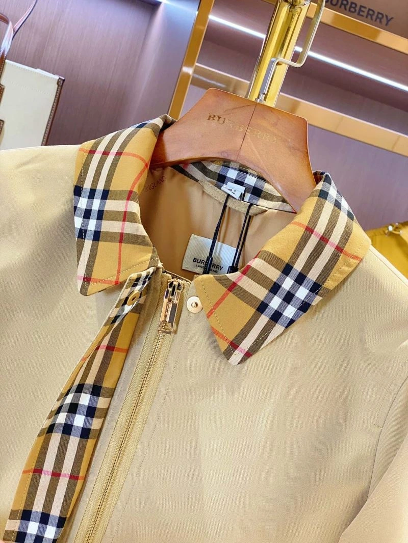 RelaxedFit Burberry Outwear 103756