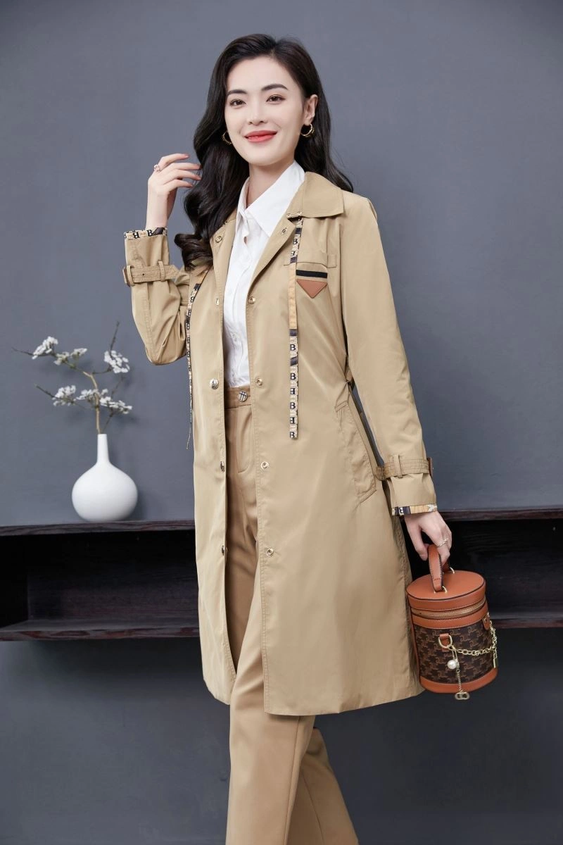 Breathable Burberry Outwear 103722
