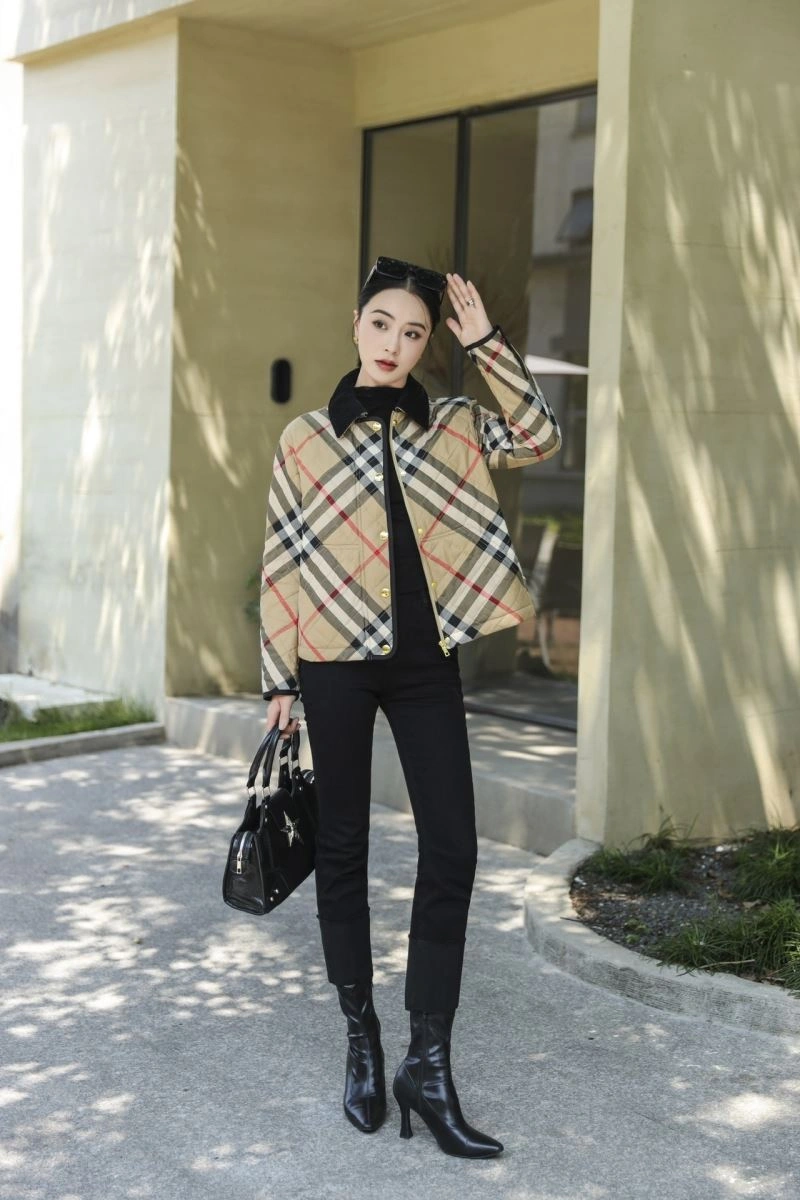 StreetReady Burberry Outwear 103717