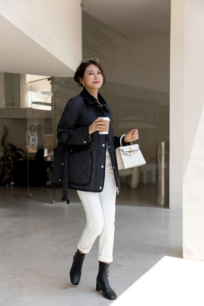 Burberry Outwear Bright 103706