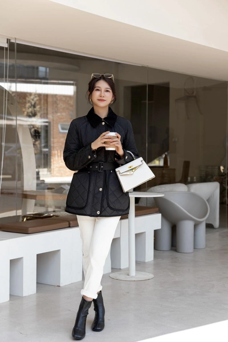 Burberry Outwear Bright 103706