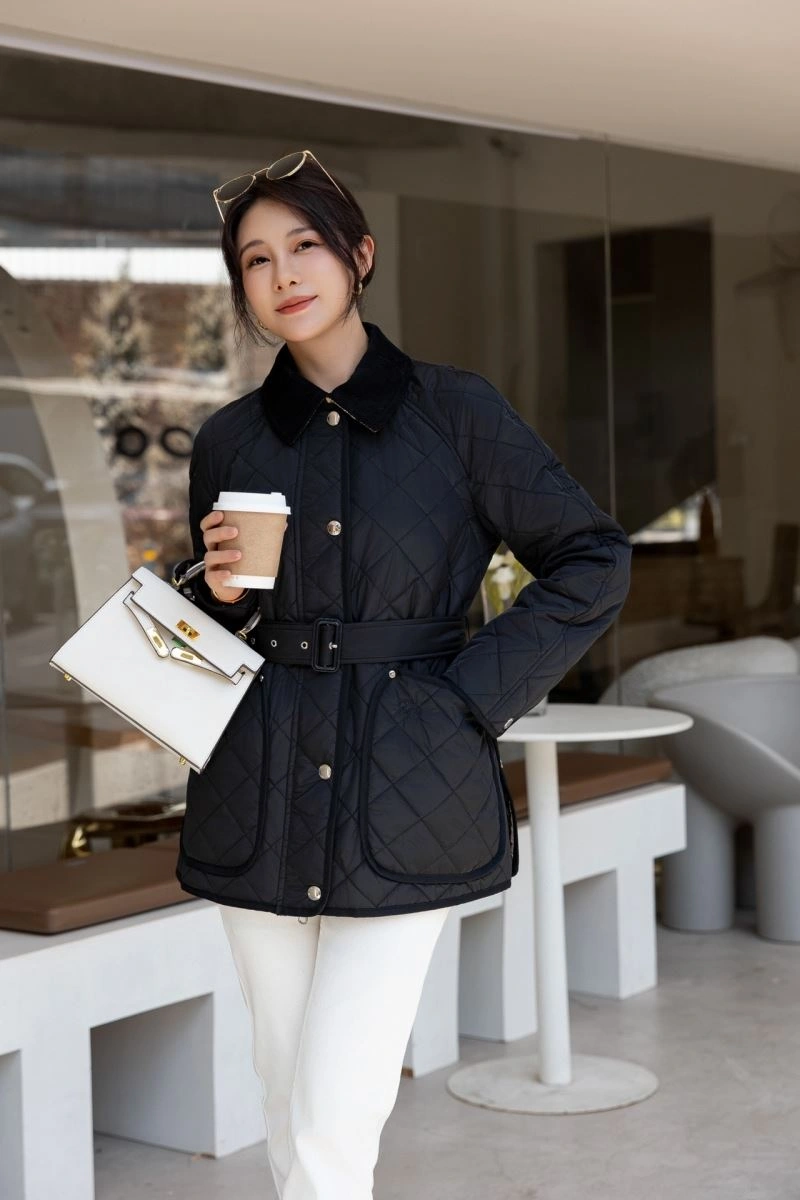 Burberry Outwear Bright 103706