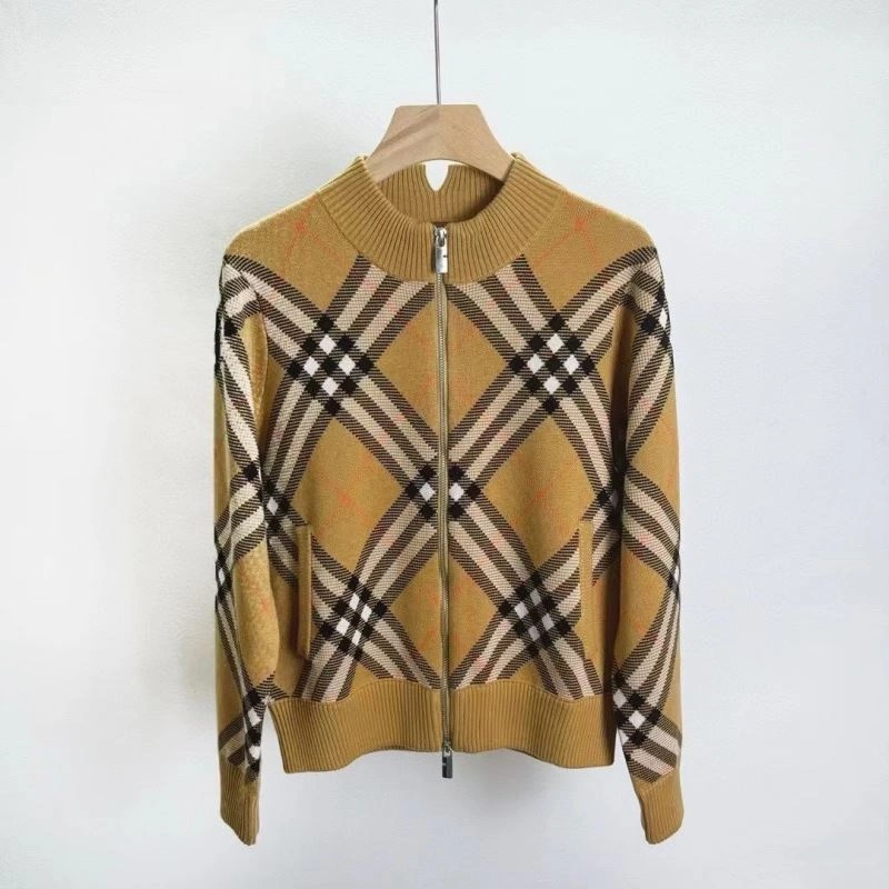 Burberry Outwear Vibrant 103704