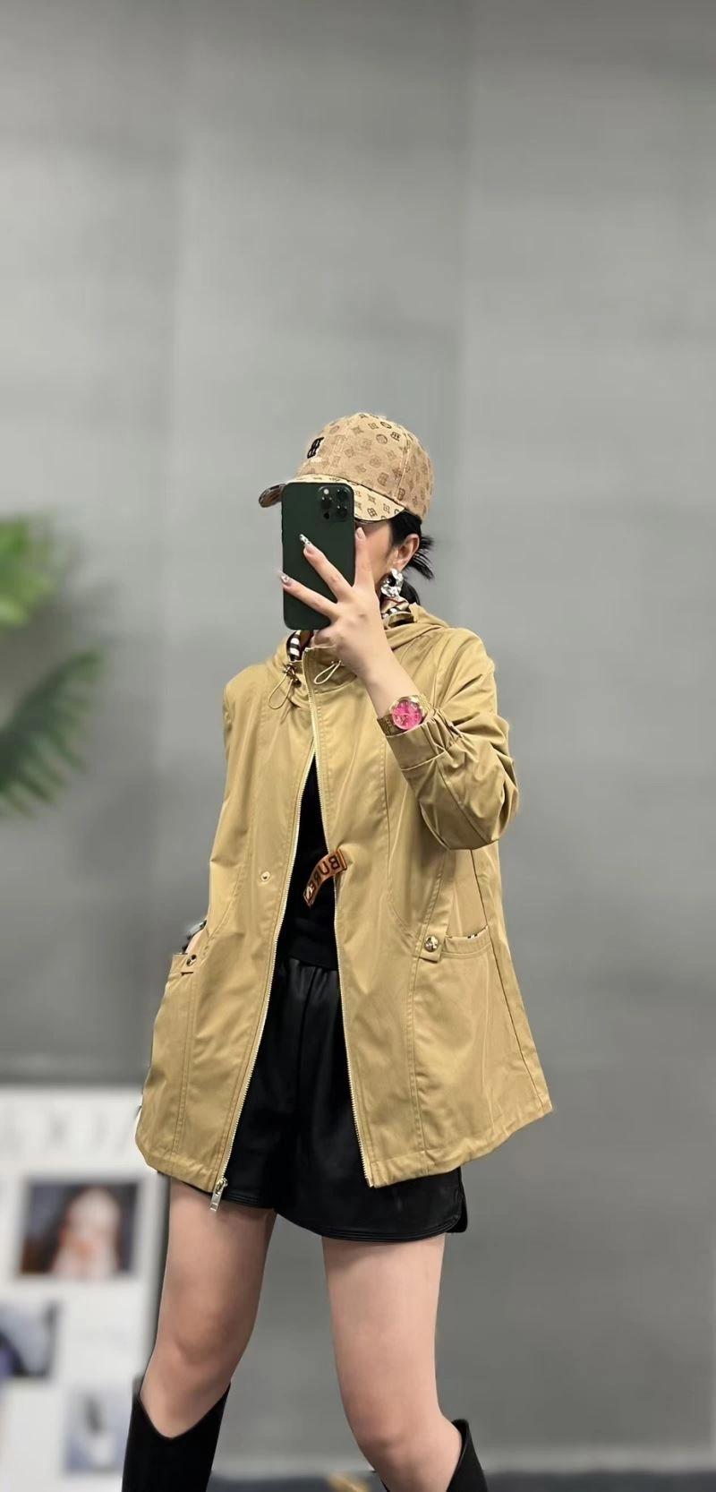 Burberry Outwear Chic 103703