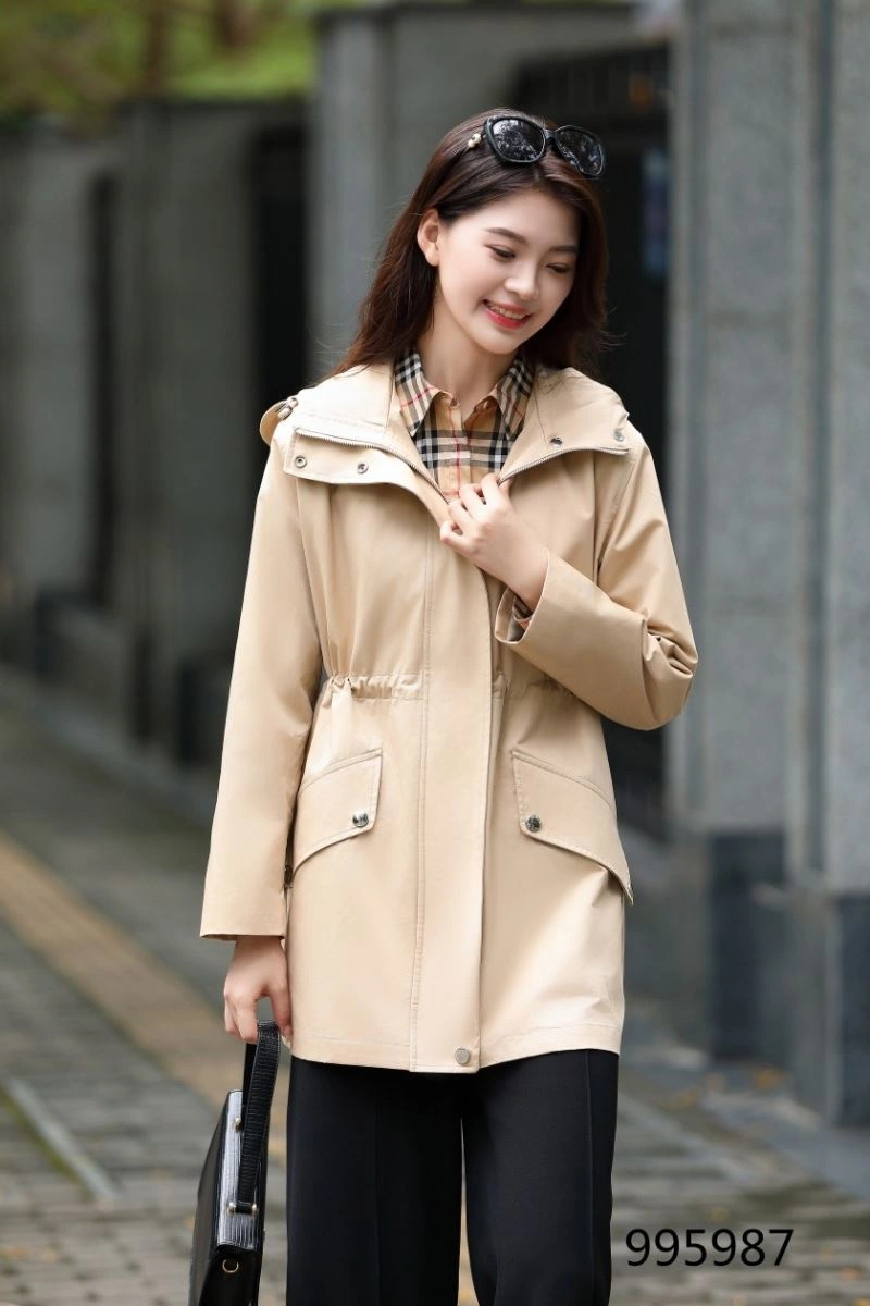 Trendsetting Burberry Outwear 103698