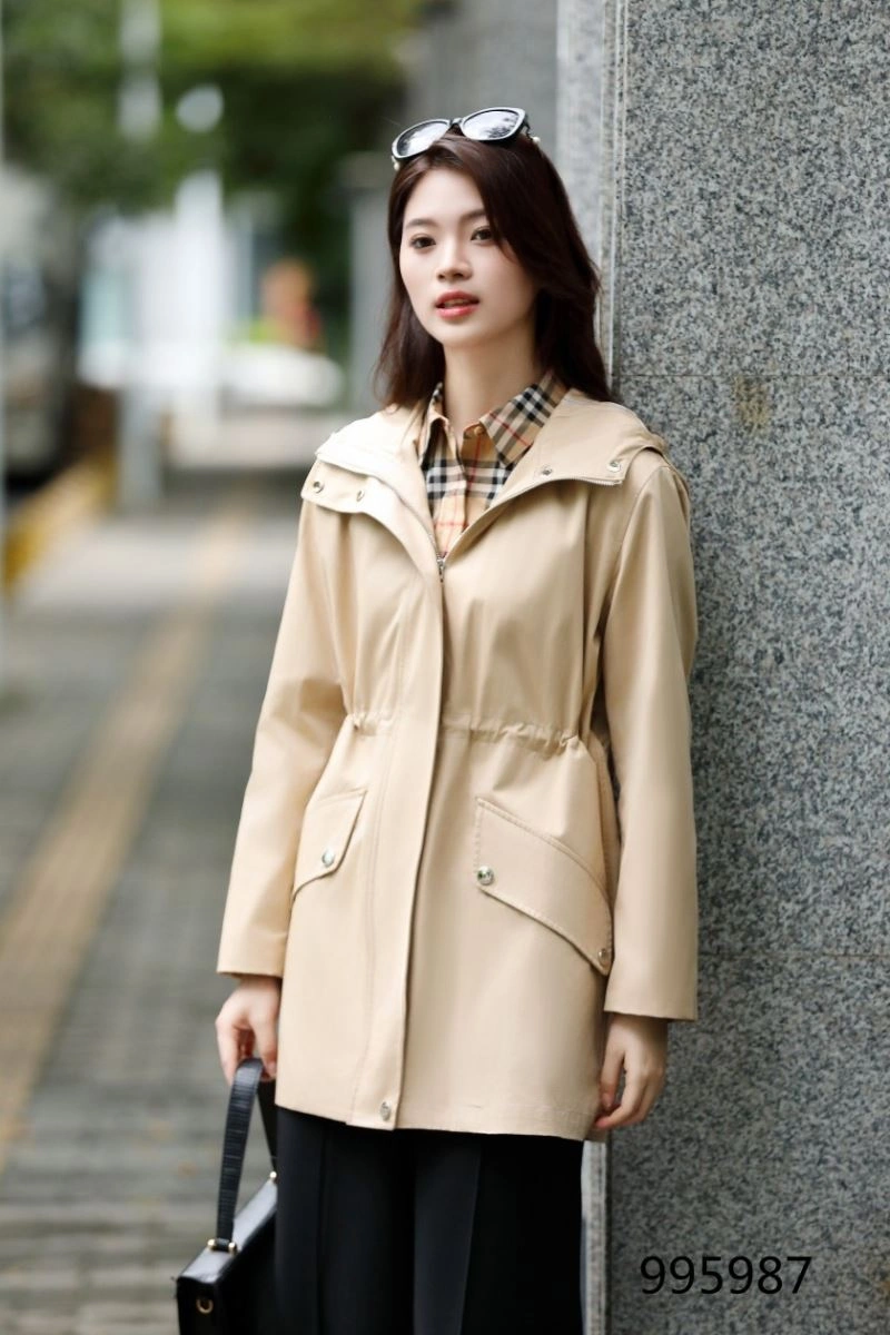Trendsetting Burberry Outwear 103698