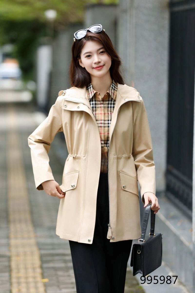 Trendsetting Burberry Outwear 103698