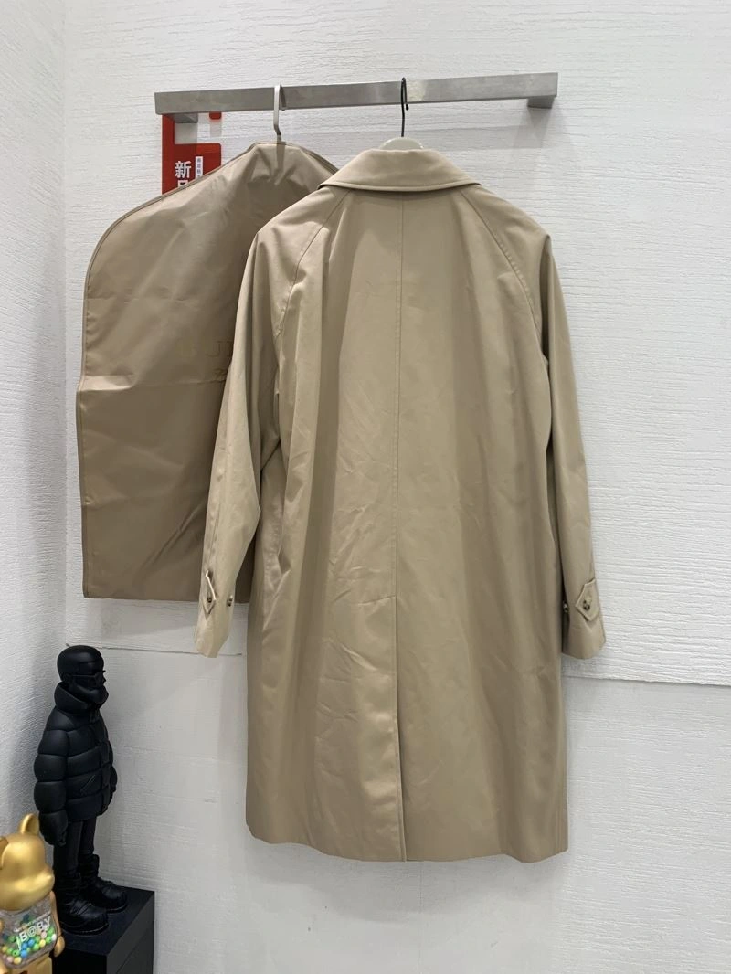 Unisex Burberry Outwear 103687