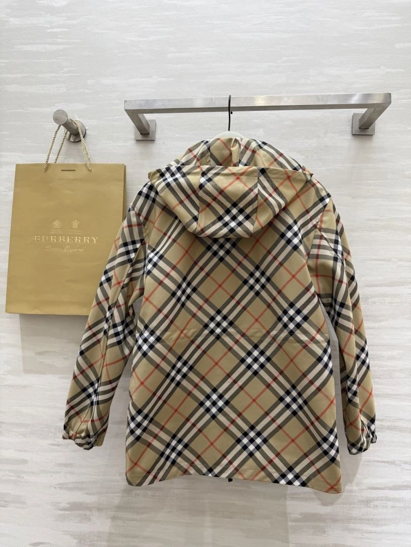 Burberry Outwear HighQuality 103686