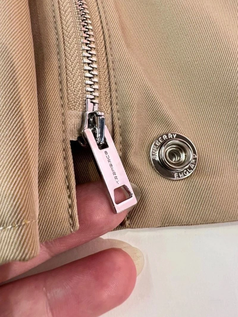 Burberry Outwear Durable 103728