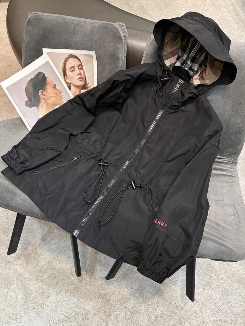 Breathable Burberry Outwear 103692
