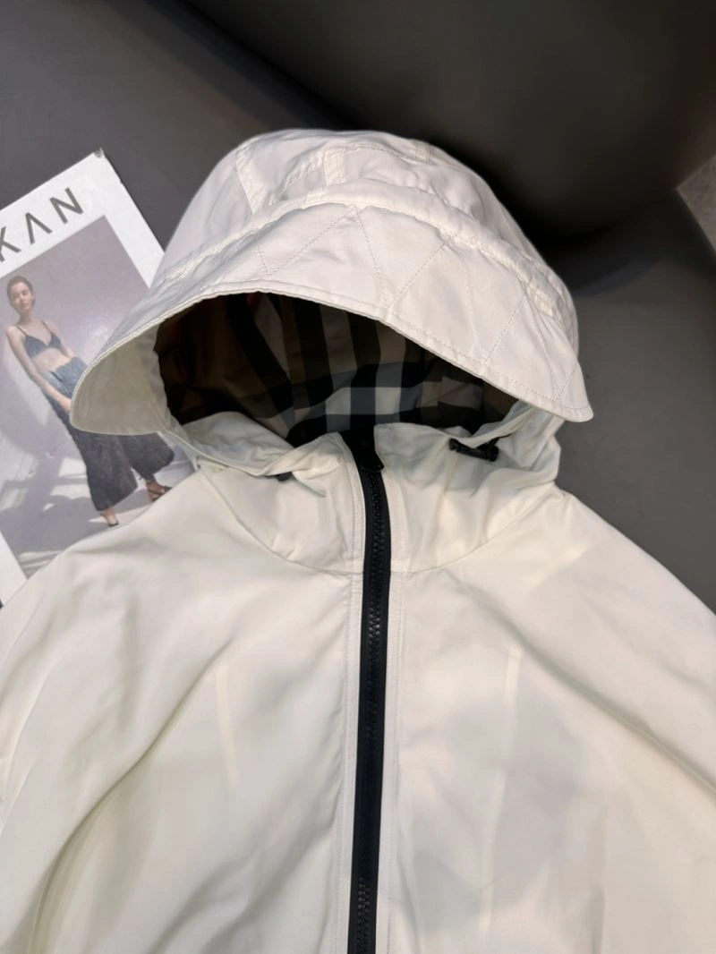 Casual Burberry Outwear 103725