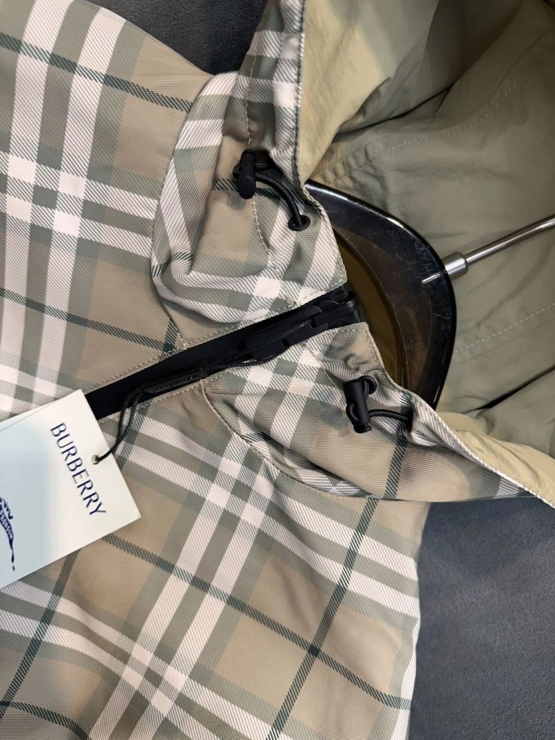 Burberry Outwear Bright 103684