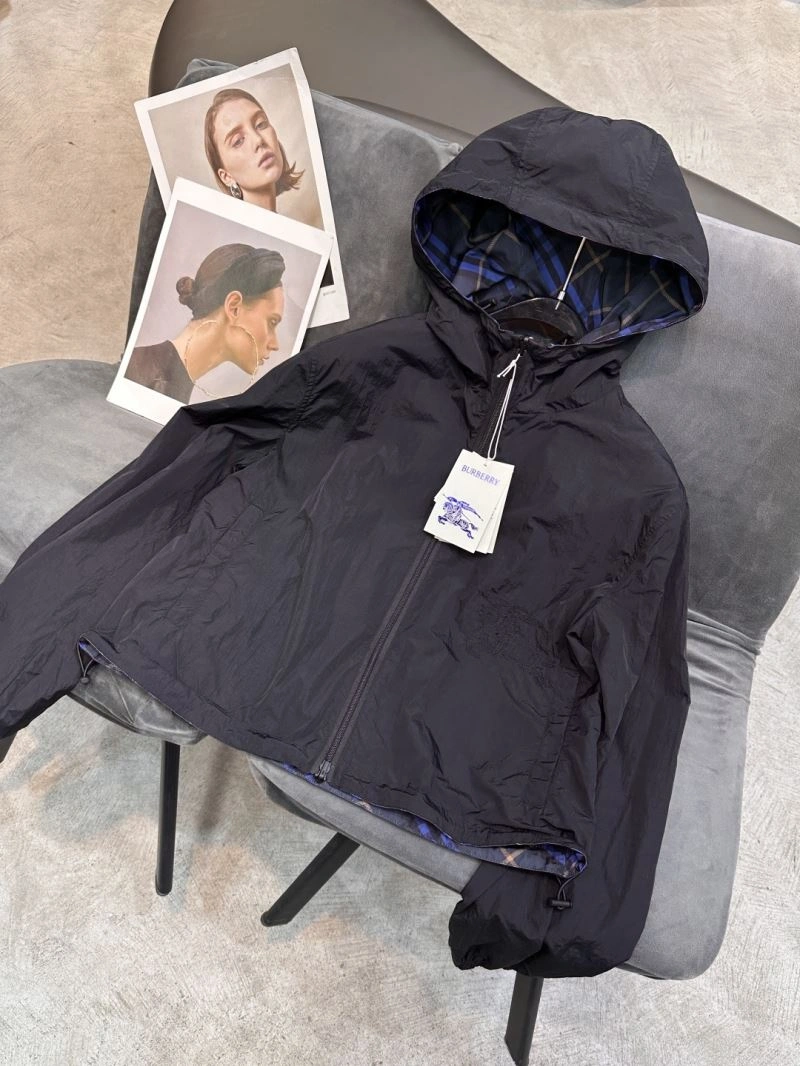 Burberry Outwear Flexible 103683