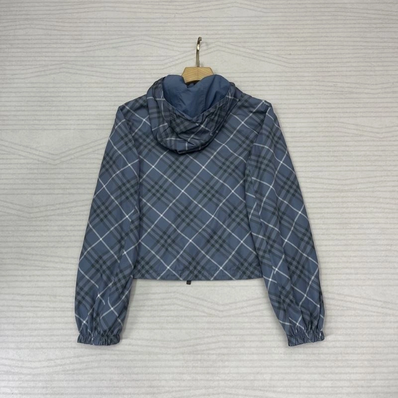 Burberry Outwear Minimalist 103682