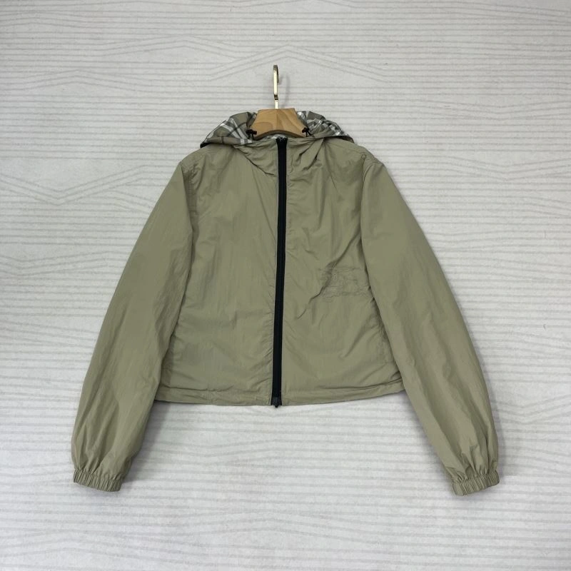 Burberry Outwear Minimalist 103682