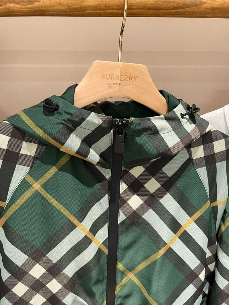 TimelessDesign Burberry Outwear 103677
