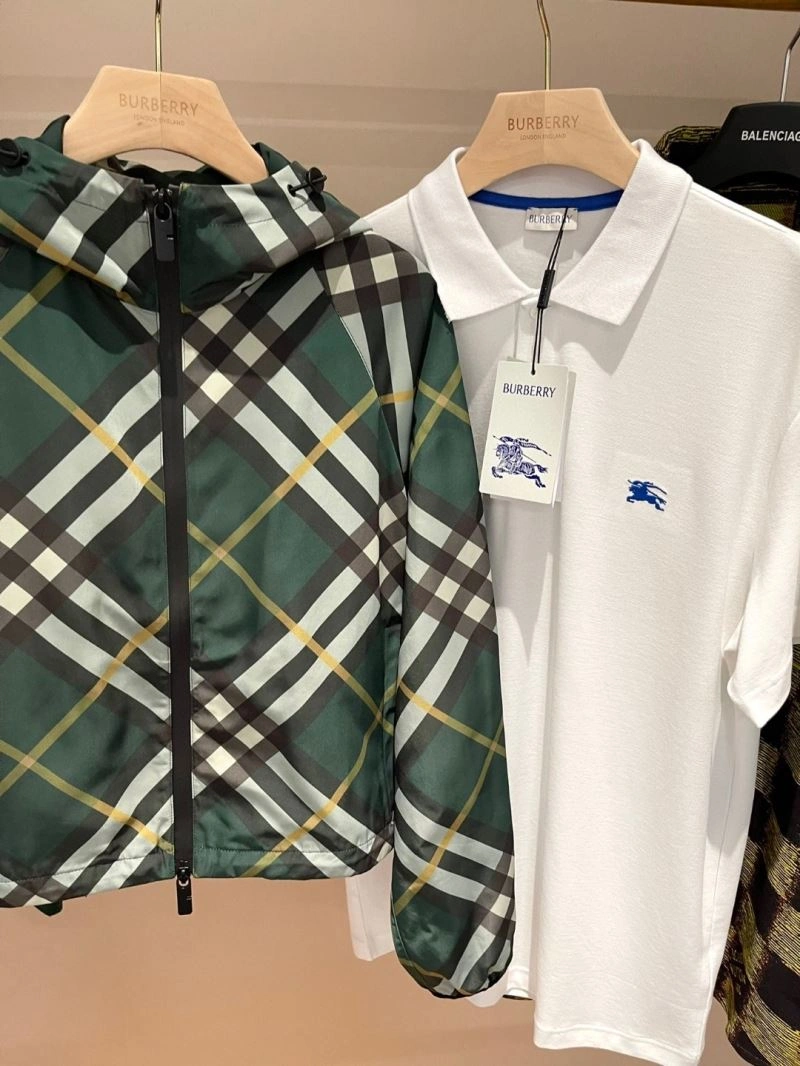 TimelessDesign Burberry Outwear 103677