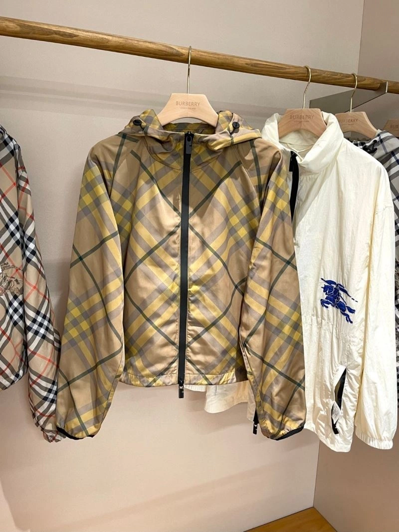 Burberry Outwear EasyCare 103672