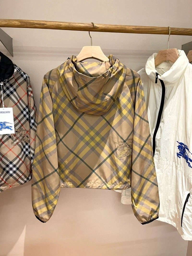 Burberry Outwear EasyCare 103672