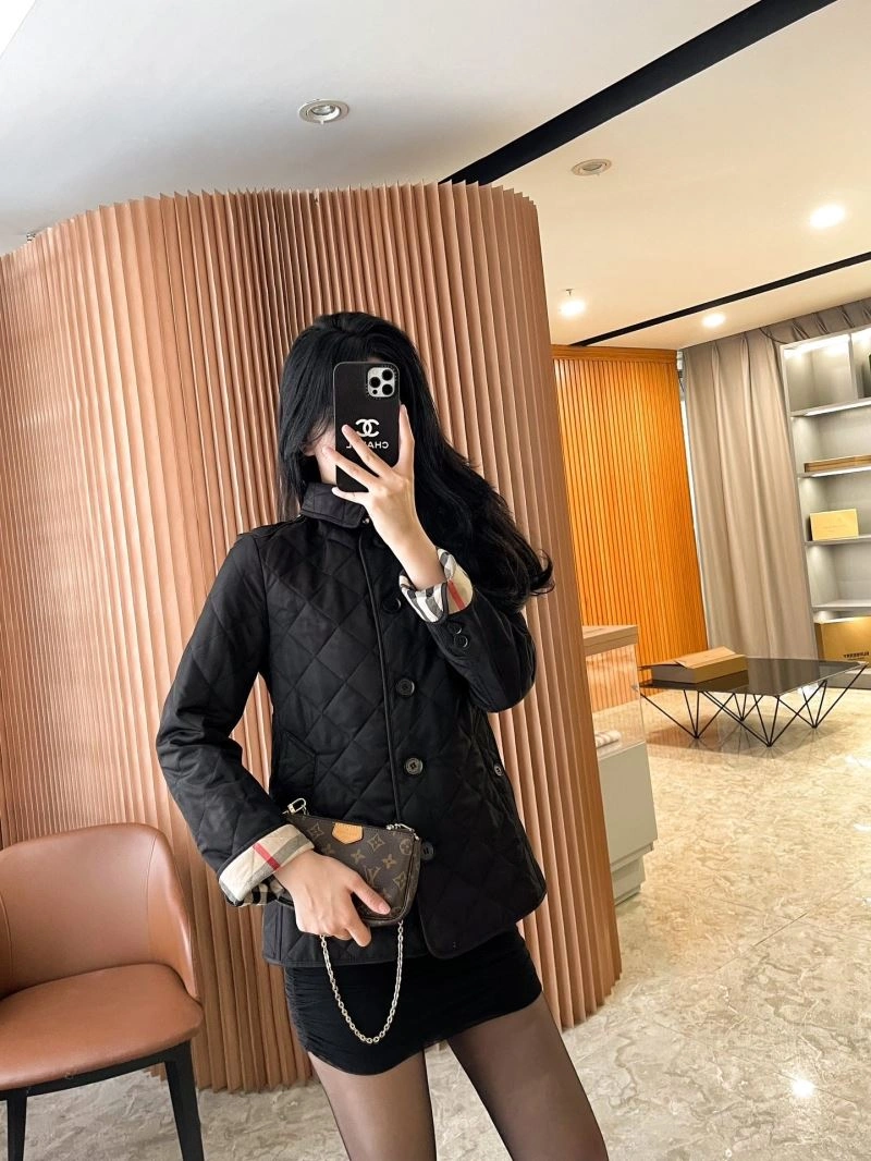 Burberry Outwear Original 103699