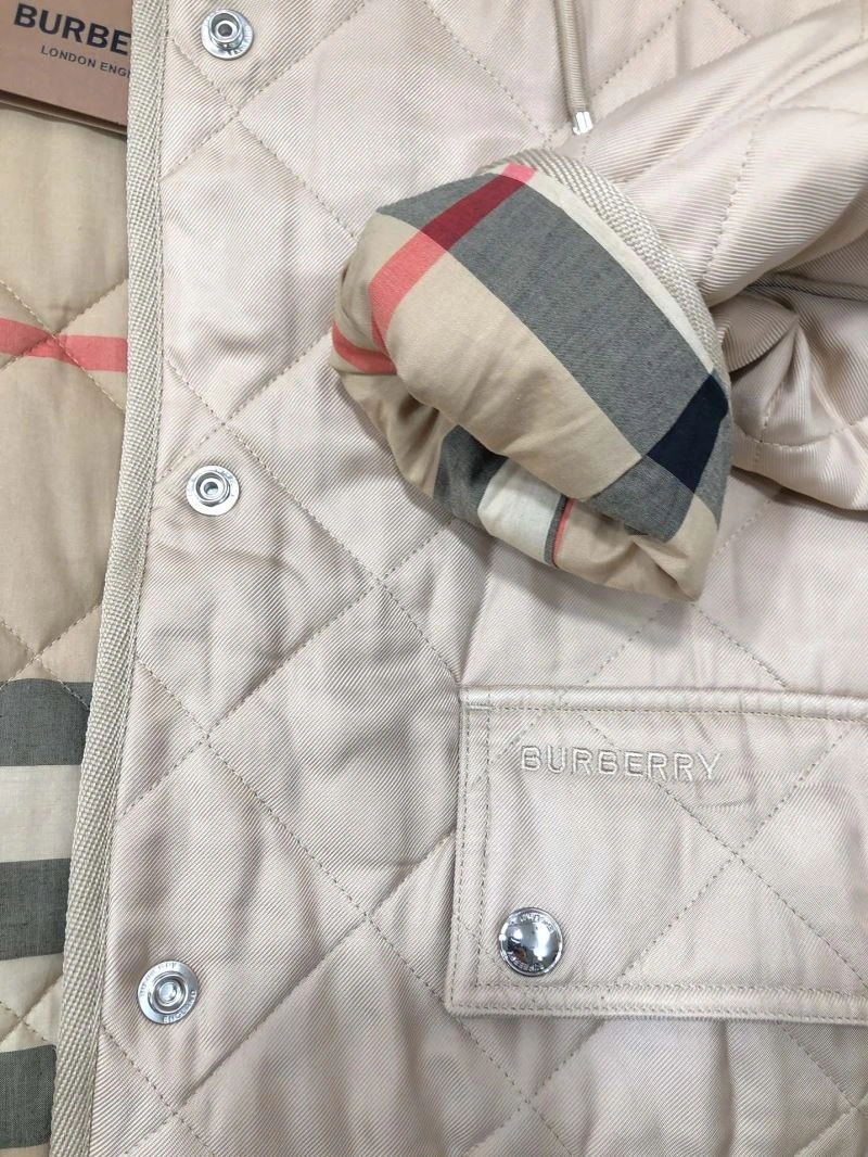 Burberry Outwear Durable 103710