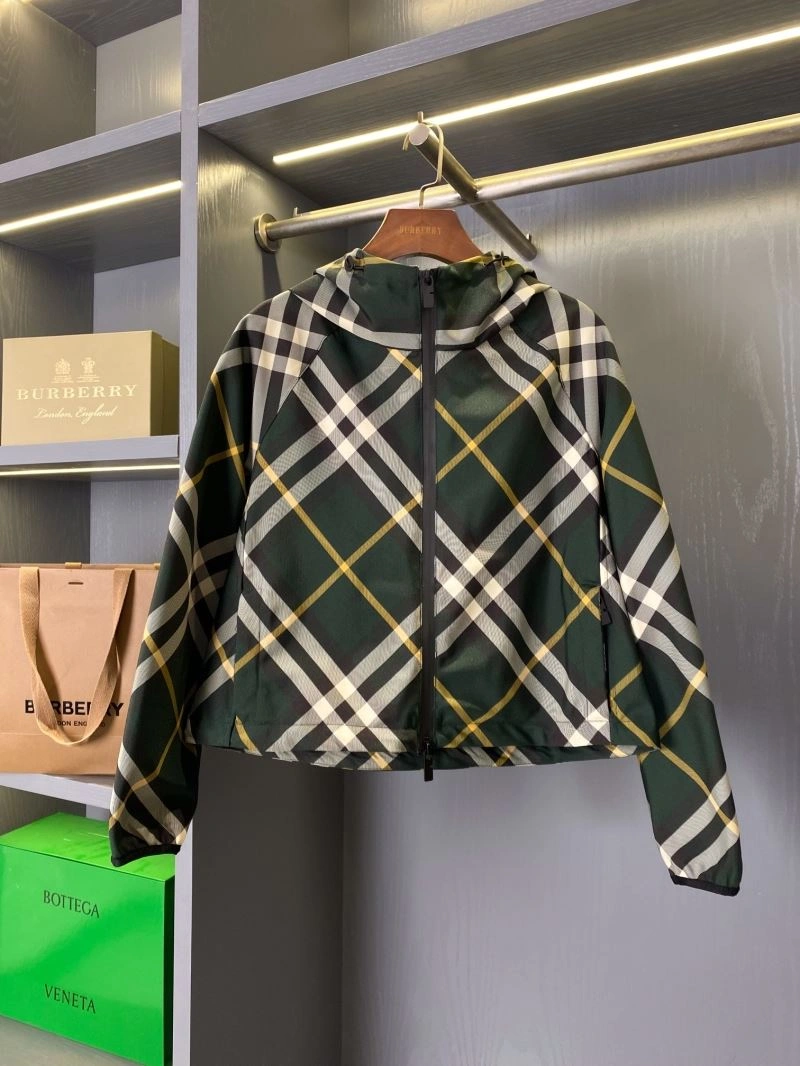 Trendy Burberry Outwear 103667