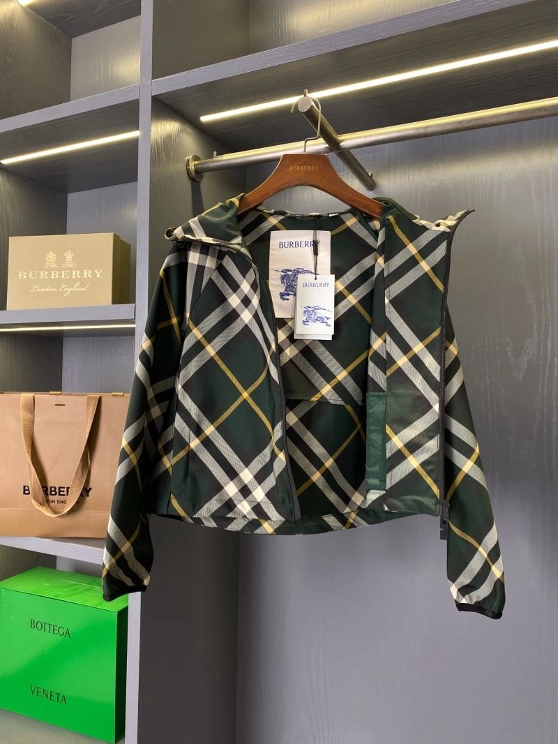 Trendy Burberry Outwear 103667