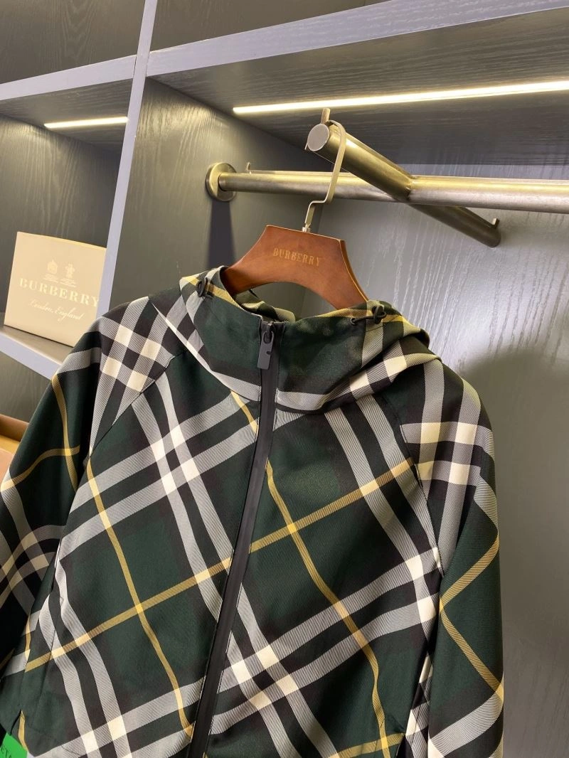 Trendy Burberry Outwear 103667