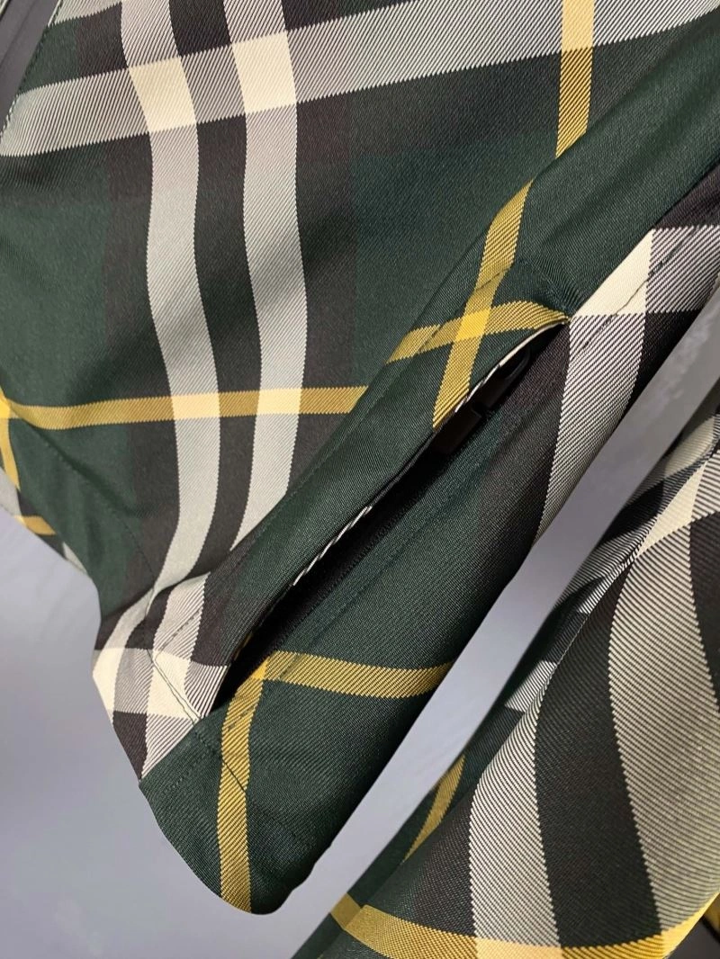 Trendy Burberry Outwear 103667