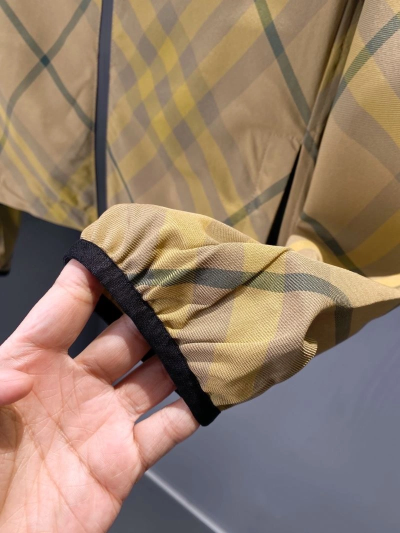 Upgraded Burberry Outwear 103668