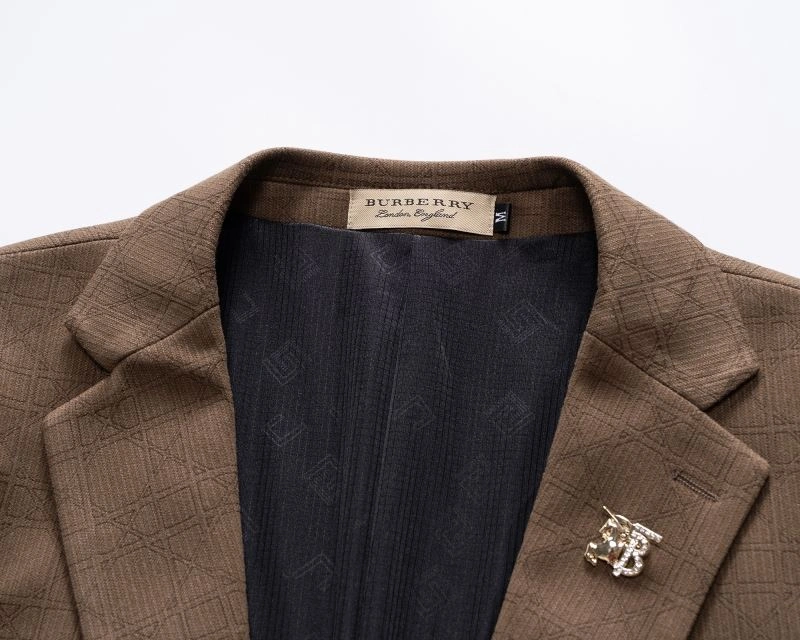 Burberry Outwear ComfortFit 99400