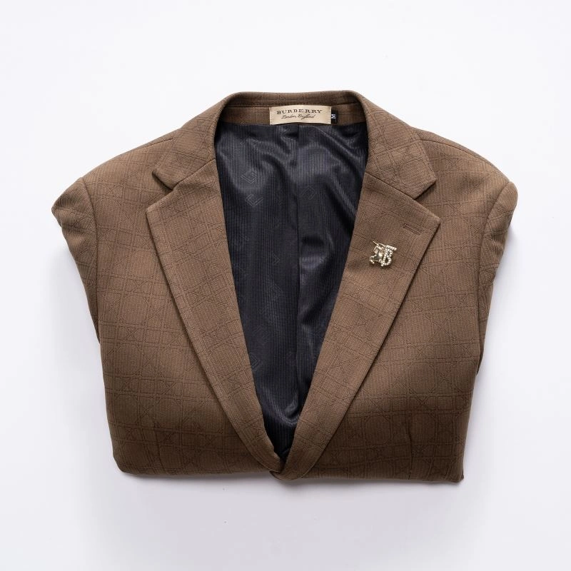 Burberry Outwear ComfortFit 99400