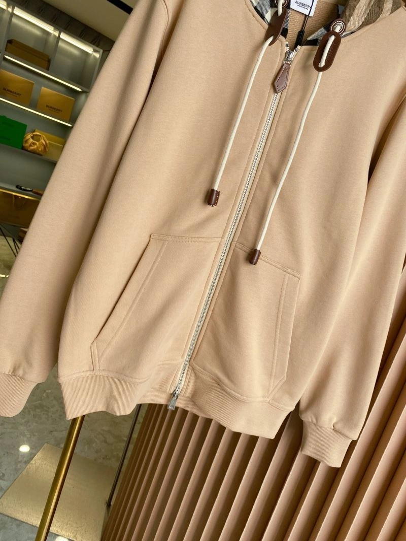 Chic Burberry Outwear 103135