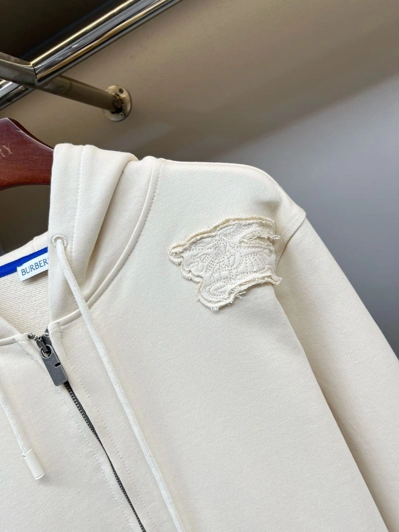 WellDesigned Burberry Outwear 103111