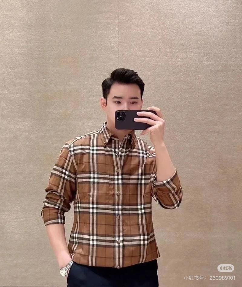 Burberry Outwear SmoothTexture 103116