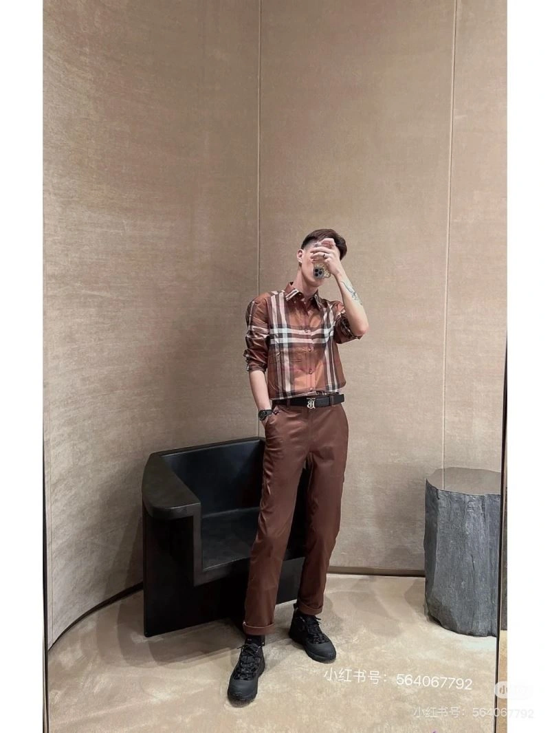 Burberry Outwear SmoothTexture 103116