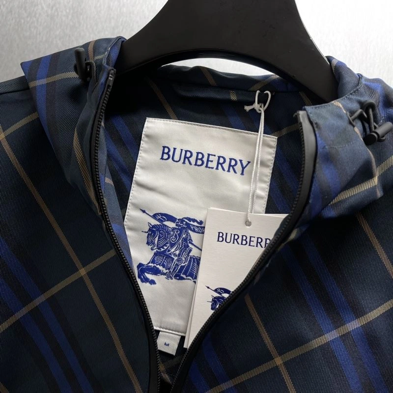 Burberry Outwear Packable 103107