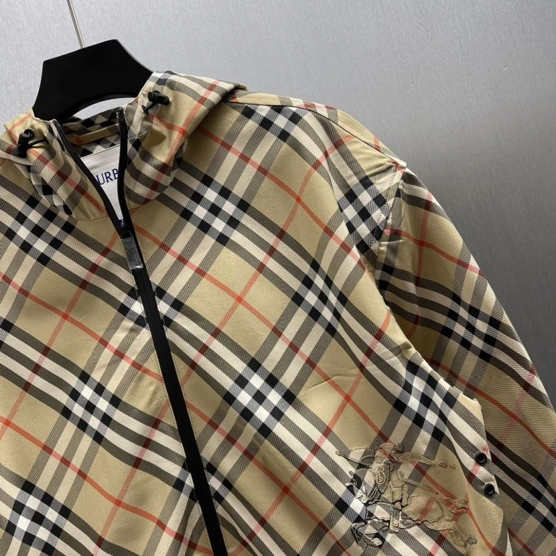 Comfortable Burberry Outwear 103105