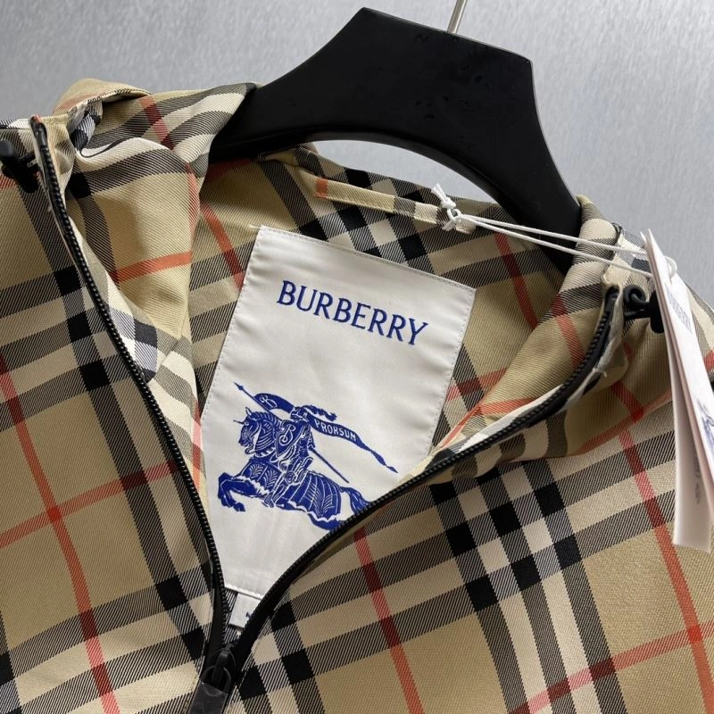 Comfortable Burberry Outwear 103105