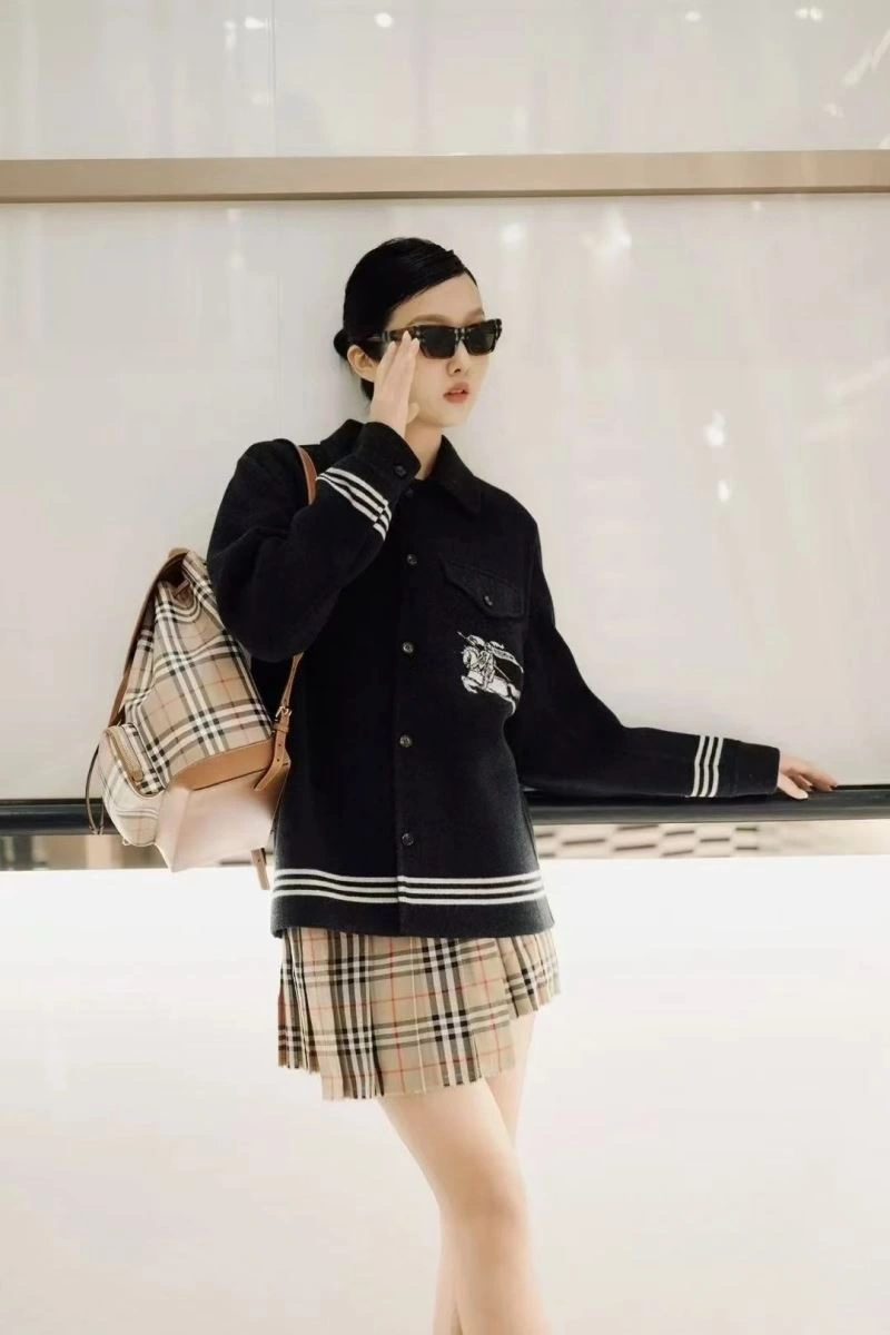 Burberry Outwear TopPick 103100